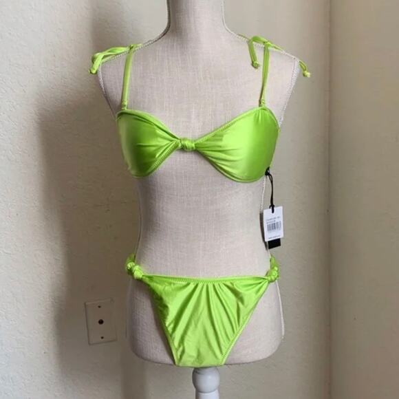 0331 NEW Kendall + Kylie Neon green Asymmetrical bikini set - Picture 1 of 9